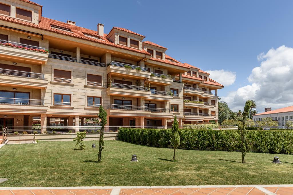 Apartamentos La Toja Isla de la Toja Exterior foto