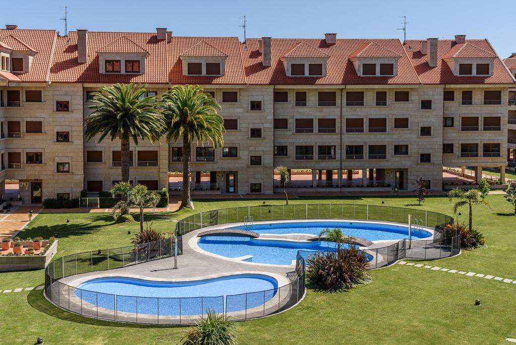 Apartamentos La Toja Isla de la Toja Exterior foto